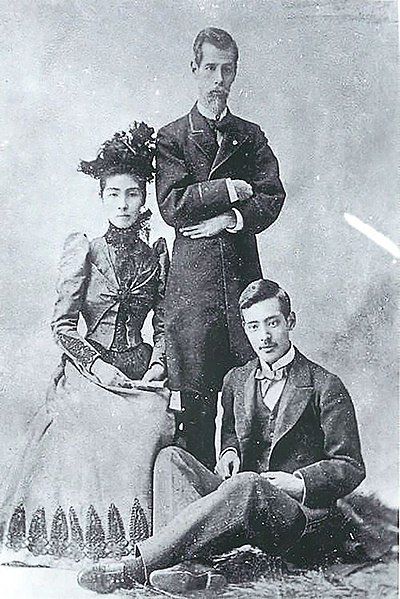 File:Mutsu family.jpg