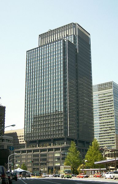 File:Shin-marunouchi.Building-2007-01.jpg