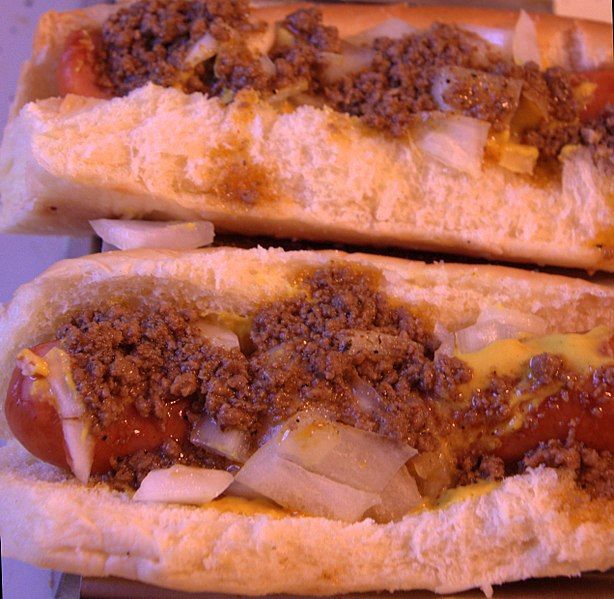 File:2OriginalConeyDogs.jpg