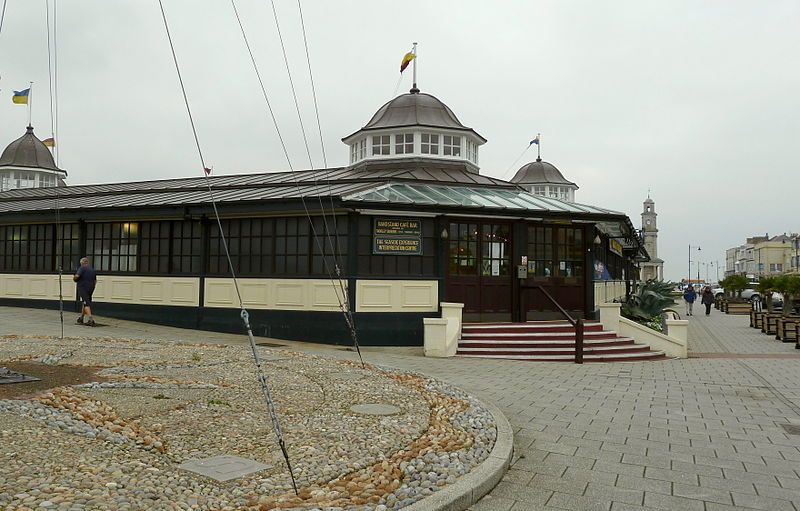 File:Bandstand 031.jpg