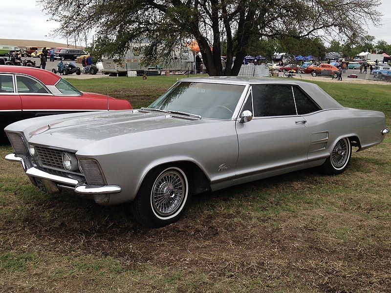 File:Buick Riviera silver.jpg