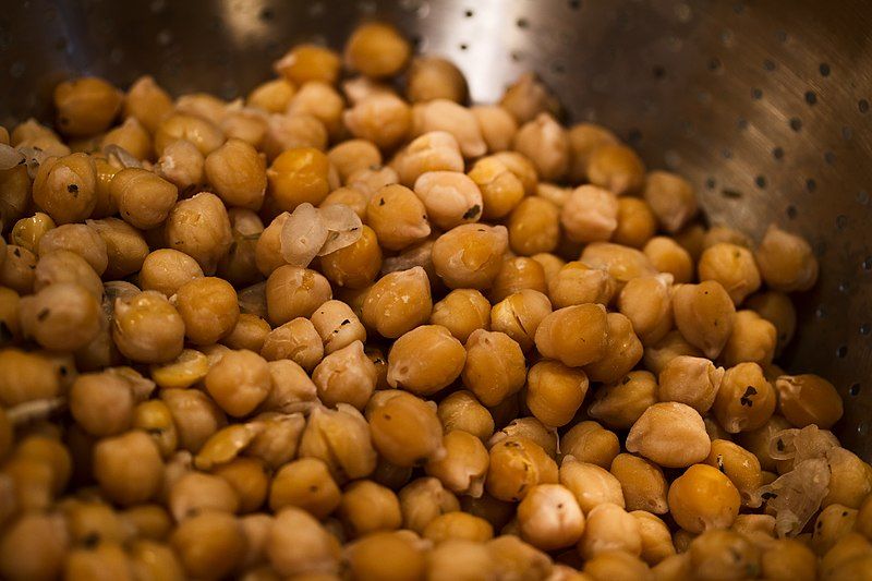 File:Chickpeas (14068981304).jpg