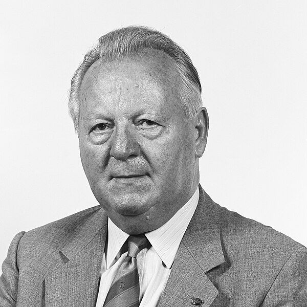 File:Jos Wohfart 1988.jpg