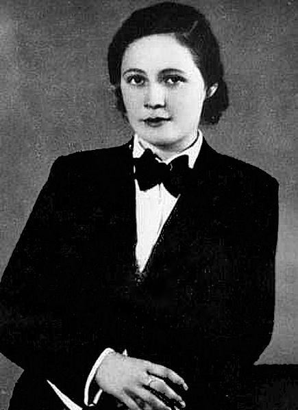 File:Kapralova1935.jpg