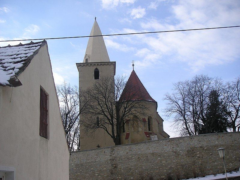 File:Kirche Altlichtenwarth.jpg