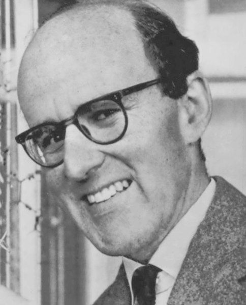 File:Max Perutz 1962.jpg