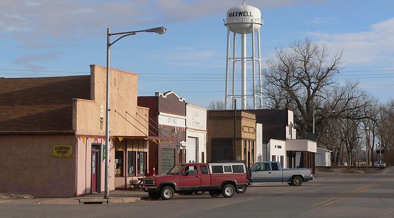 File:Maxwell, Nebraska downtown.JPG