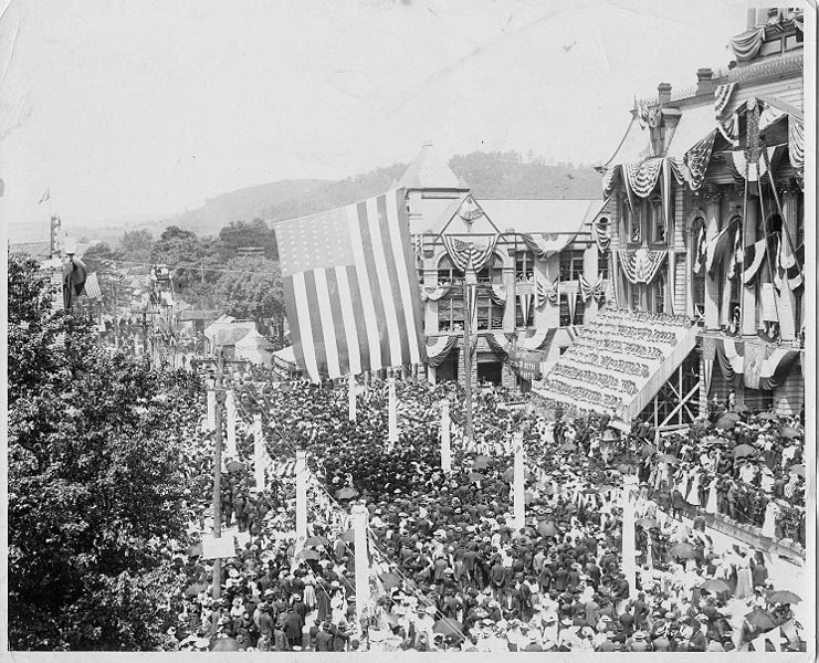 File:OldCourthouseCelebration.jpg