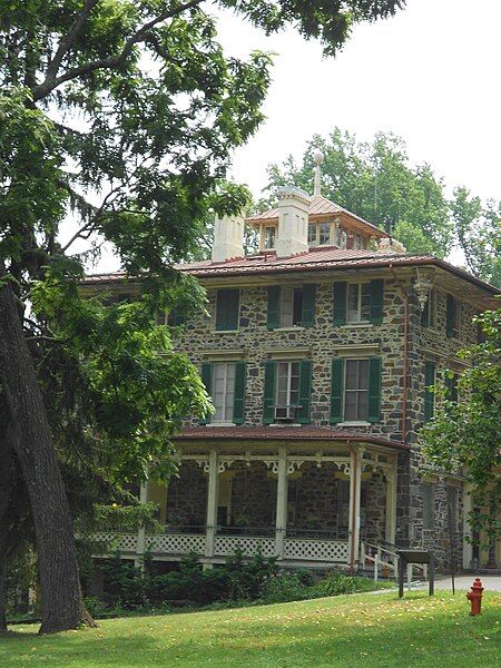 File:Orianda-Mansion.jpg