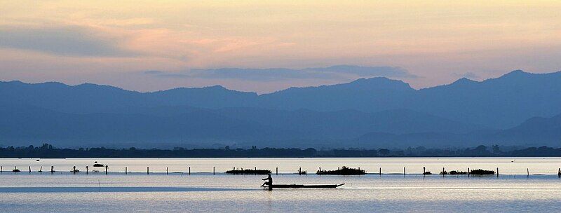 File:Phayao lake sunset.JPG