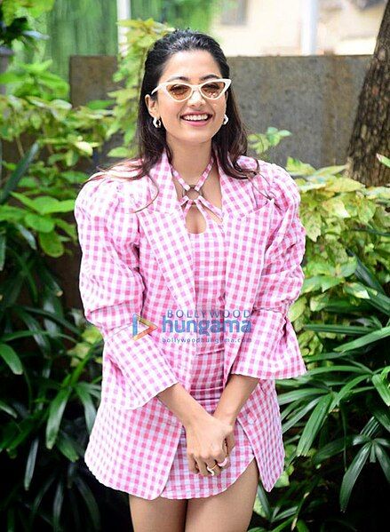 File:Photos-Rashmika-Mandanna-snapped-promoting-Goodbye-in-Juhu-2.jpg