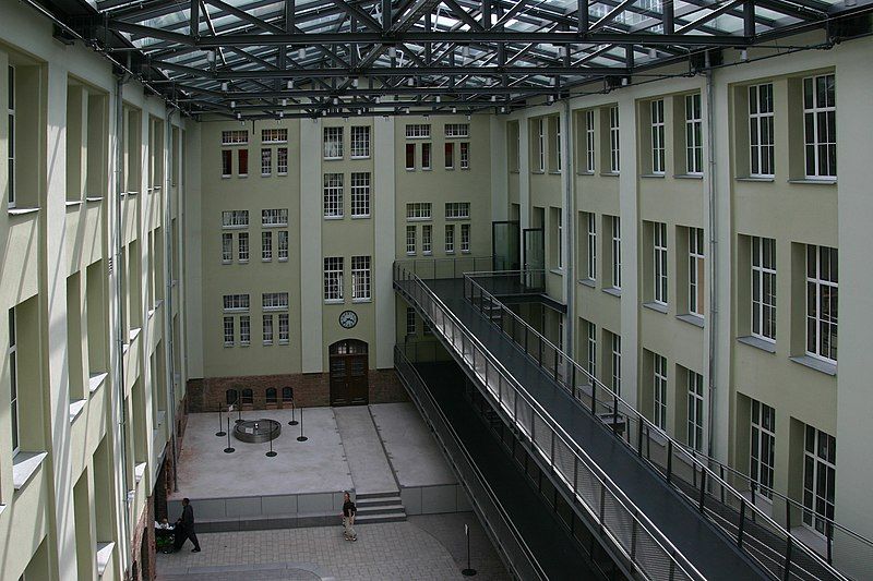 File:Pirmasens-Rheinberger-47-Foyer Dynamikum-2008-gje.jpg