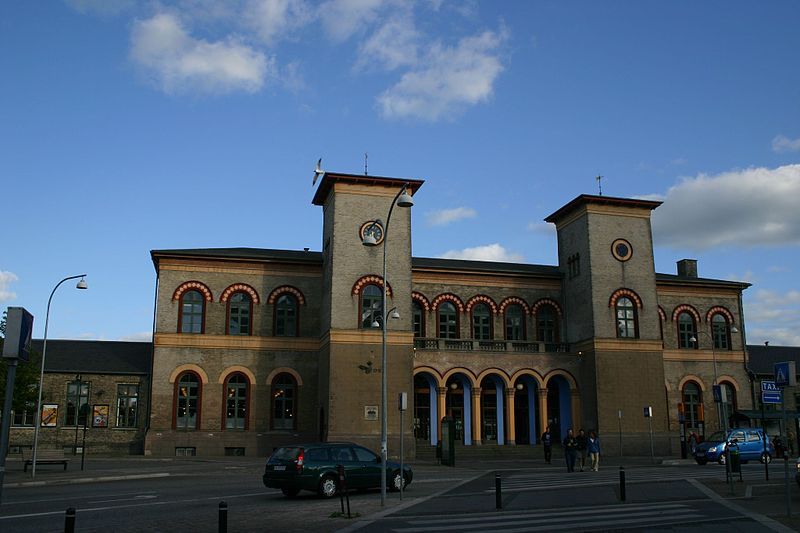 File:Roskilde railway station.jpg