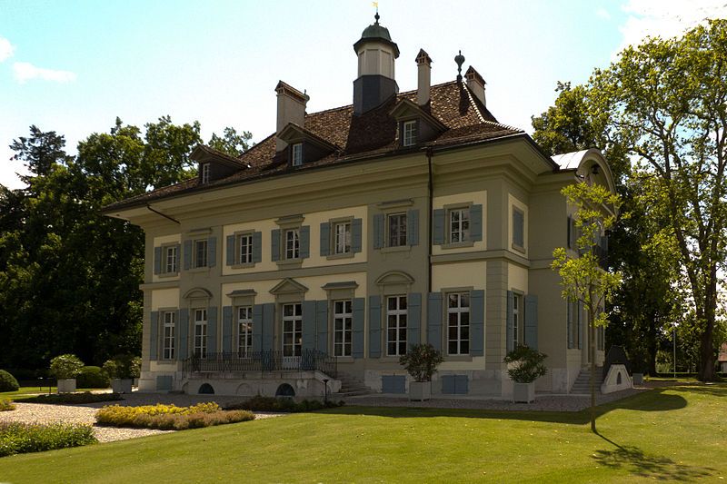 File:Schloss Hofwil Münchenbuchsee1.jpg