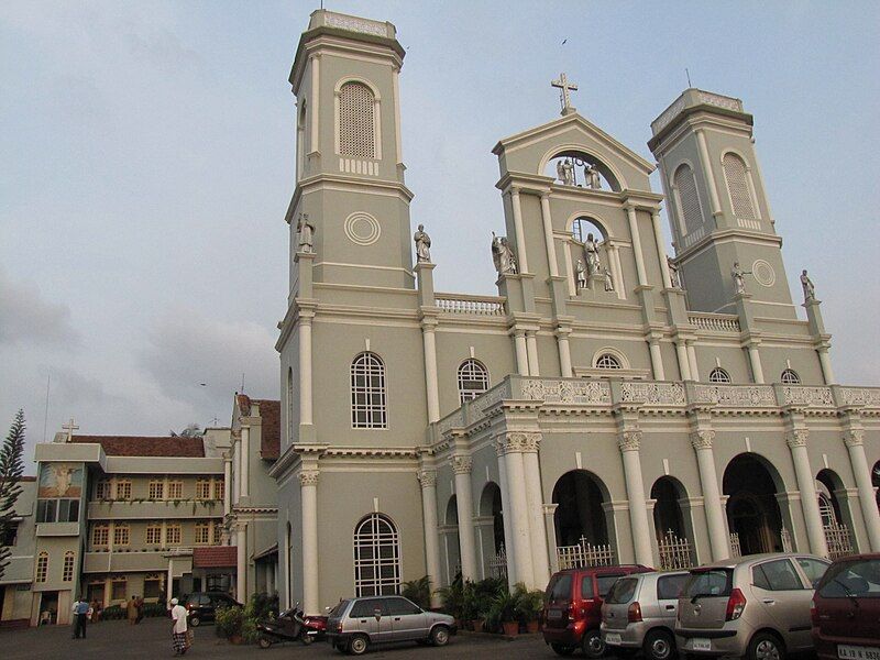 File:St-Milagres-Chirch-Hampangatta-Mangalore.JPG