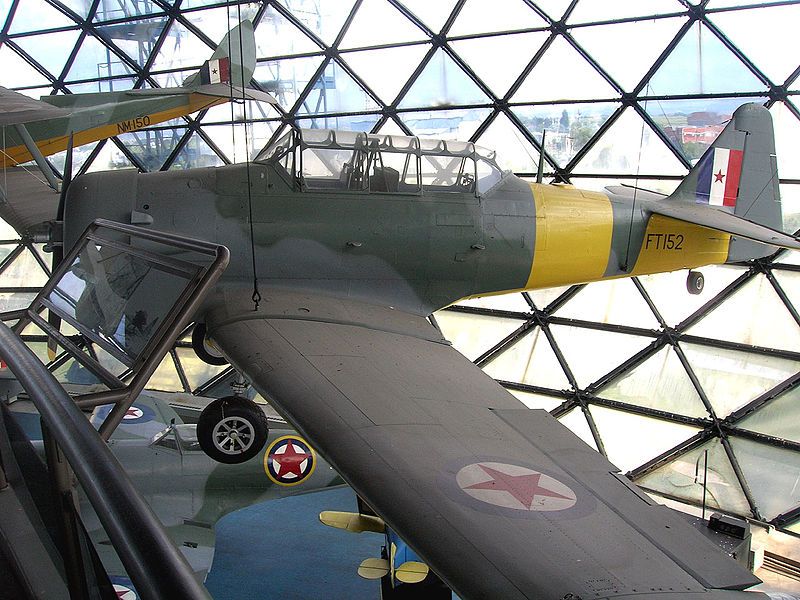 File:T-6 G Texan.jpg