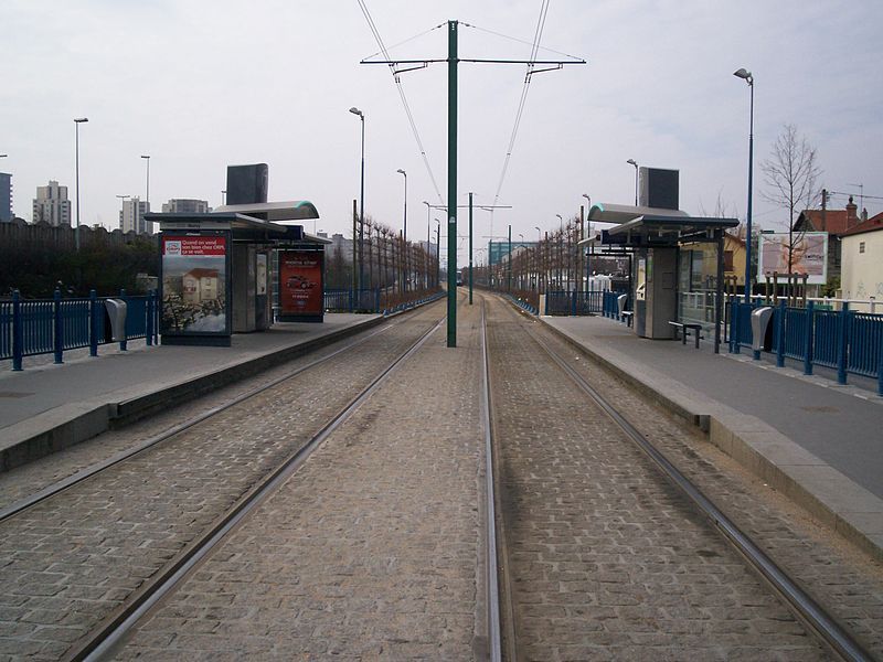 File:T1 arret augdelaune.jpg