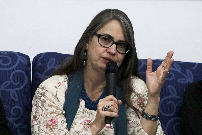 File:Adriana Díaz Enciso.jpg