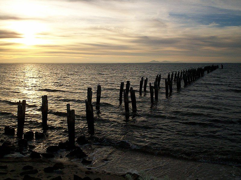 File:Clifton Springs Pier.jpg