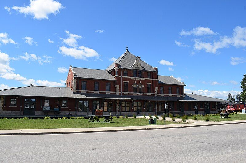 File:Dauphin Railway Station.jpg