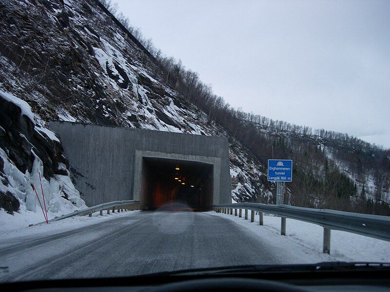 File:Enghammerentunnel.jpg