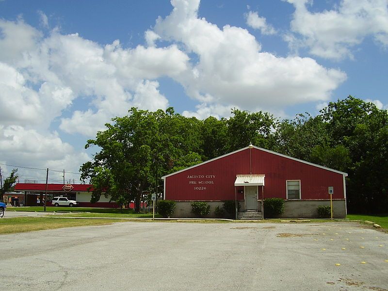 File:FormerJacintoCityPreSchoolTexas.JPG