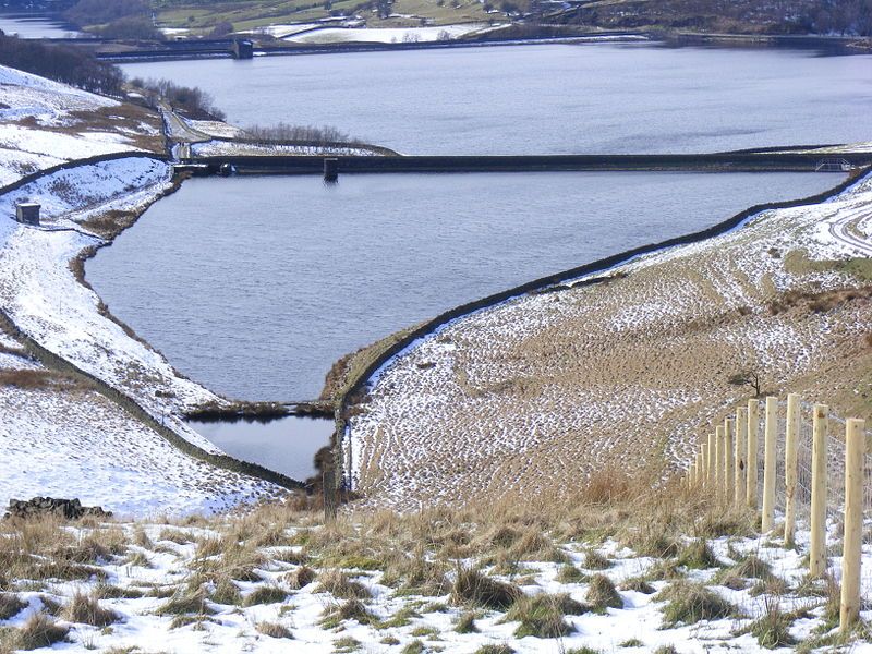 File:Hanging Lees Reservoir.JPG