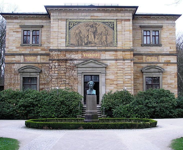 File:Haus Wahnfried.jpg