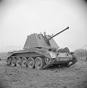 Crusader AA with 40 mm Bofors gun, at the Armoured Fighting Vehicle School, Gunnery Wing at Lulworth in Dorset, 25 March 1943