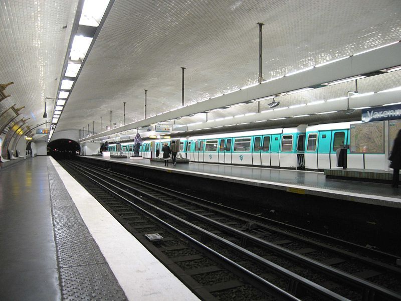 File:Ligne-13-Varenne-1.jpg