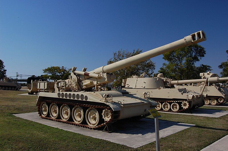 File:M110A2 howitzer.jpg