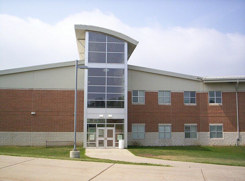 File:Mansfield Middle School.jpg