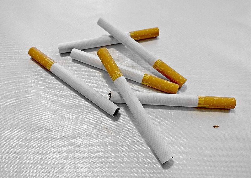 File:Marlboro cigarettes.jpg