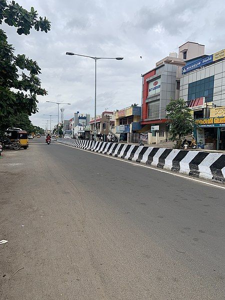 File:Medavakkam main road.jpg