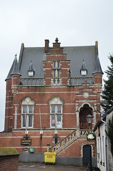 File:Sint-Maartensberg 1, Rijmenam.JPG