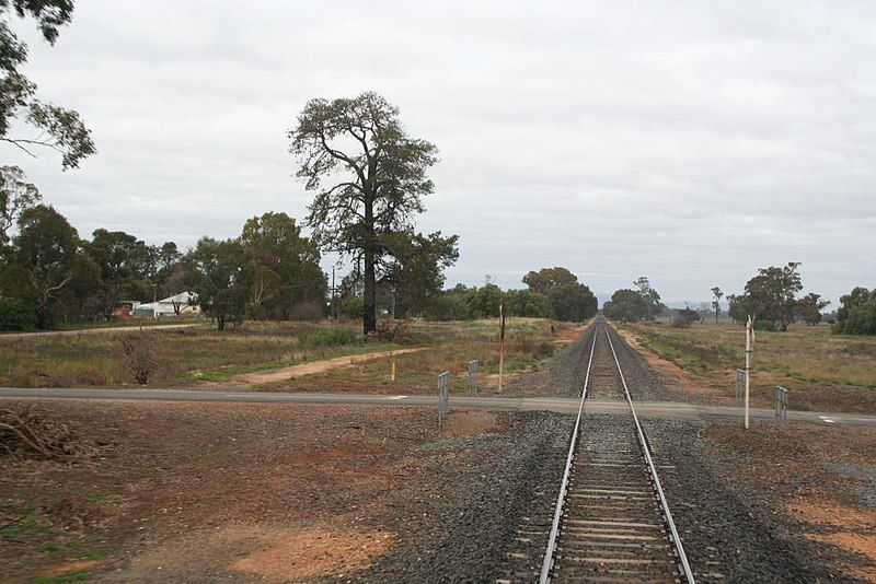 File:Tabilk station site.jpg