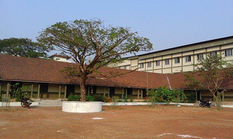 File:Tirurangadi Orphanage (2).jpg