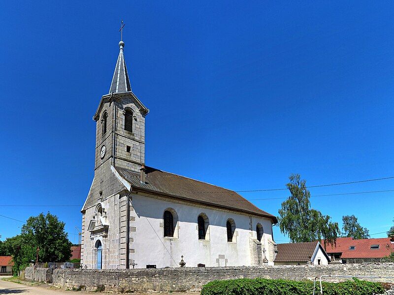 File:Villers-Saint-Martin, l'église.jpg