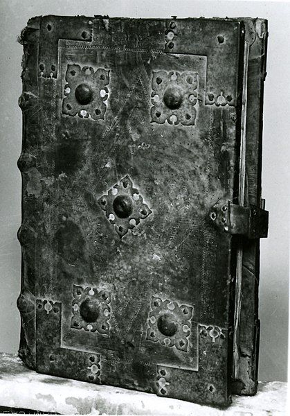 File:Antiphonary MET sf60925.jpg