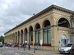 The main facade of Cambridge station in July 2009