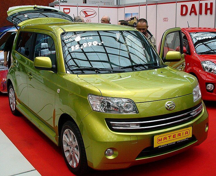 File:Daihatsu Materia green.jpg