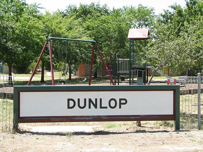 File:Dunlop ACT sign.jpg