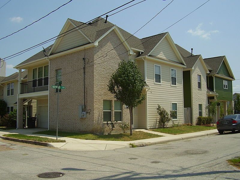 File:Fourthwardnewerhouses.jpg