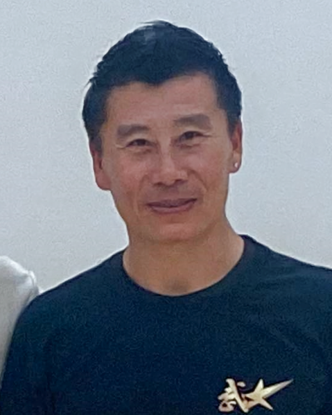 File:He Jingde 2023.png