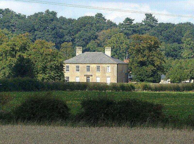 File:Lower Hexgreave Farmhouse.jpg