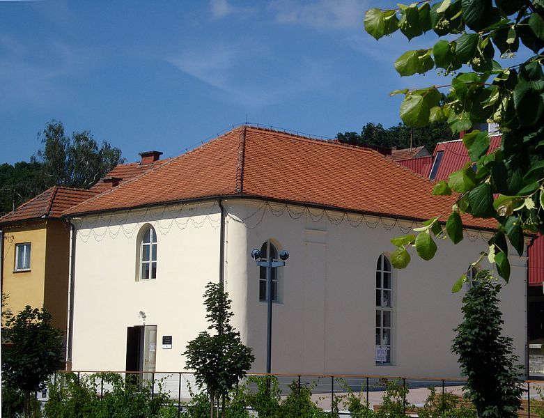 File:Sinagoga lendava 0.JPG