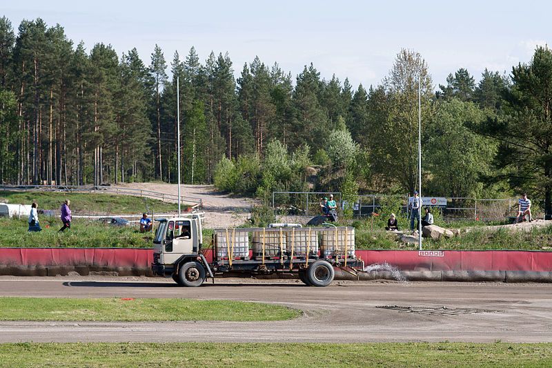 File:Speedway kasteluauto.jpg