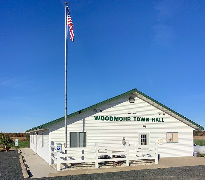 File:Woodmohr Town Hall.jpg