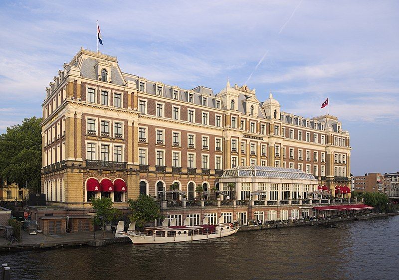 File:Amstel Hotel 2034.jpg