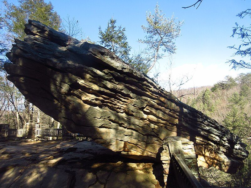 File:BalancedRockTroughCreek.JPG